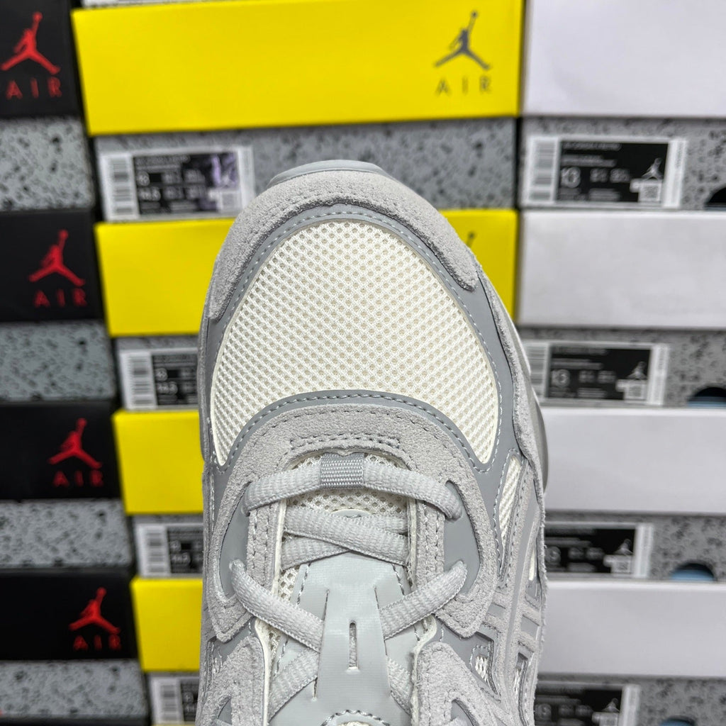 ASICS Gel-NYC Cream & Cloud Grey