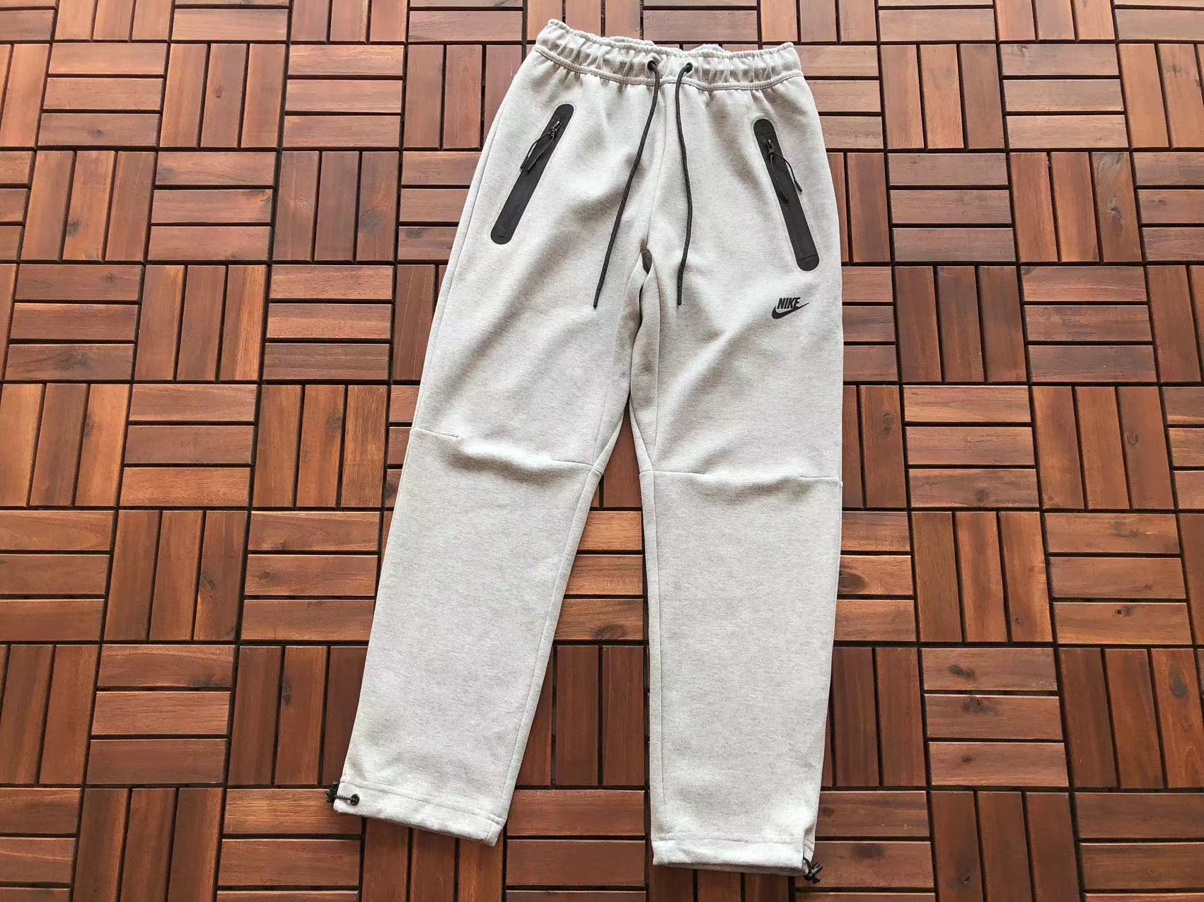 Nike Baggy Techfleece New Seasson